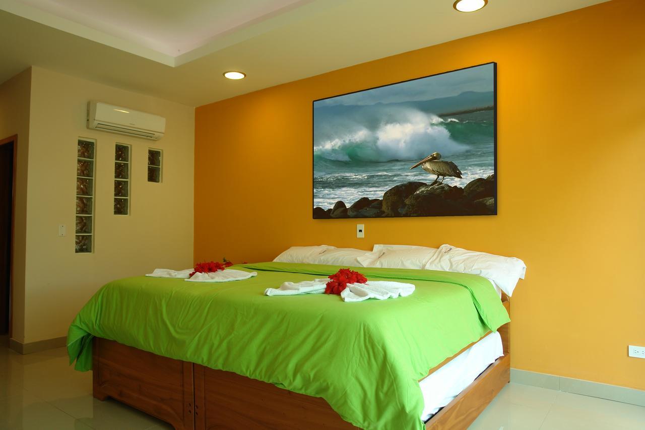 Galapagos Tortuga Bay 호텔 푸에르토아요라 외부 사진